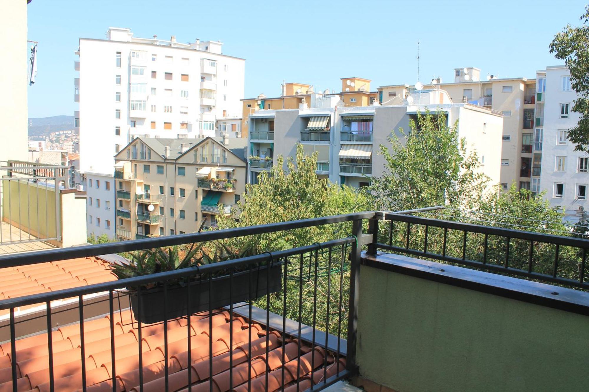 Terrace44 Oasi Di Pace E Relax Nel Cuore Di Trieste Esterno foto